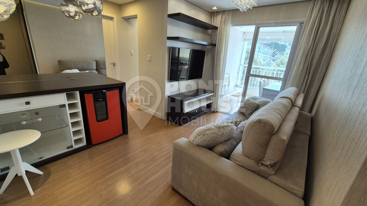 Apartamento mobiliado 2 dormitórios, suíte 1 vaga, varanda à venda na Saúde