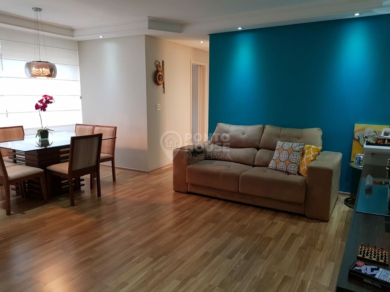 Apartamento à venda no bairro Vila Gumercindo de 74m², 2 dormitórios e 1 vaga 