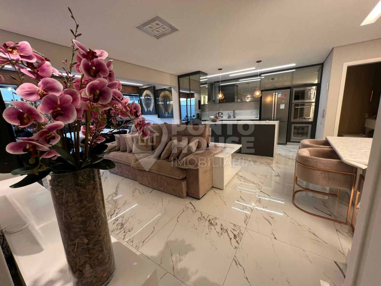 Apartamento Garden à venda  no Ipiranga, 3 suítes, 2 vagas e depósito