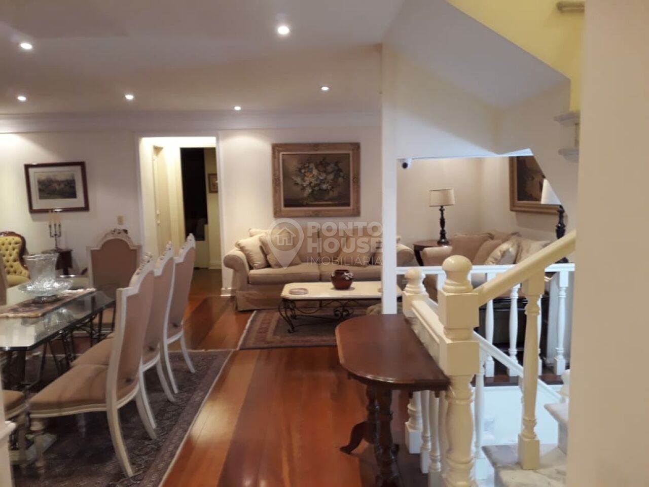 Cobertura à venda no bairro Saúde, 200 metros, 4 dormitórios, 3 suítes e 4 vagas