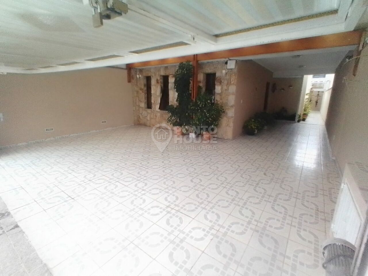 Casa no Ipiranga com 192m², 4 dormitórios, 2 Suítes, 4 Banheiros e 4 Vagas.