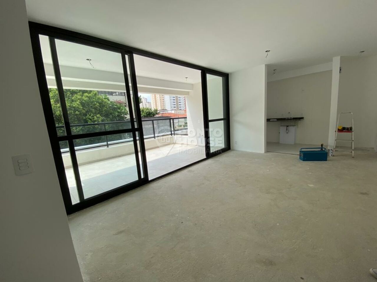 Apartamento novo à venda no bairro Saúde de 84m², 2 dormitórios e 1 vaga