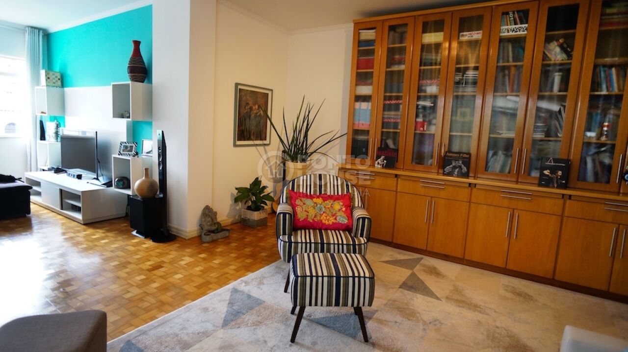Apartamento à venda bairro Vila Mariana, 3 dormitórios, 1 escritório, 1 vaga