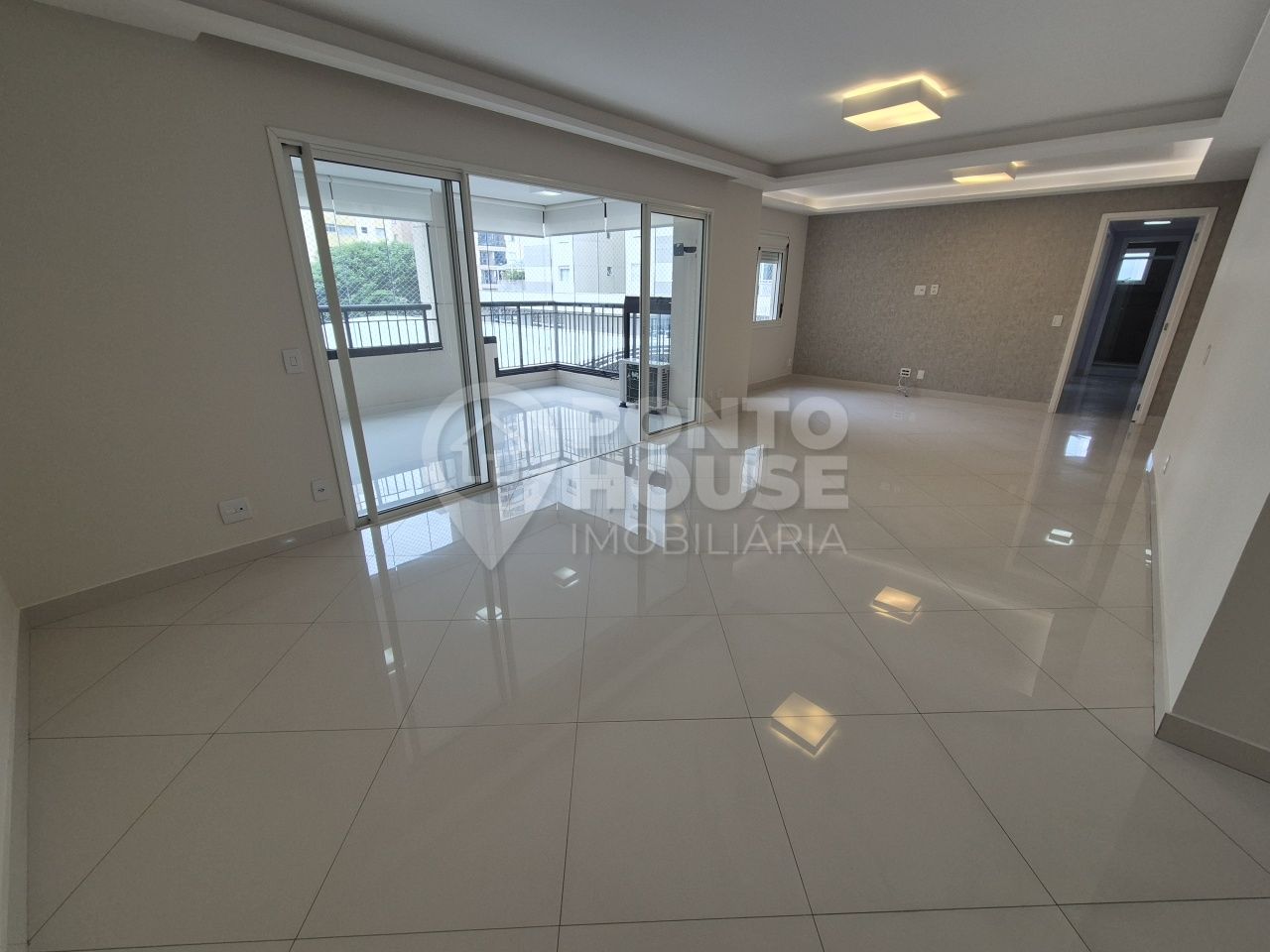 Apartamento para locação 3 dormitórios, suíte, 3 vagas na Chácara Inglesa