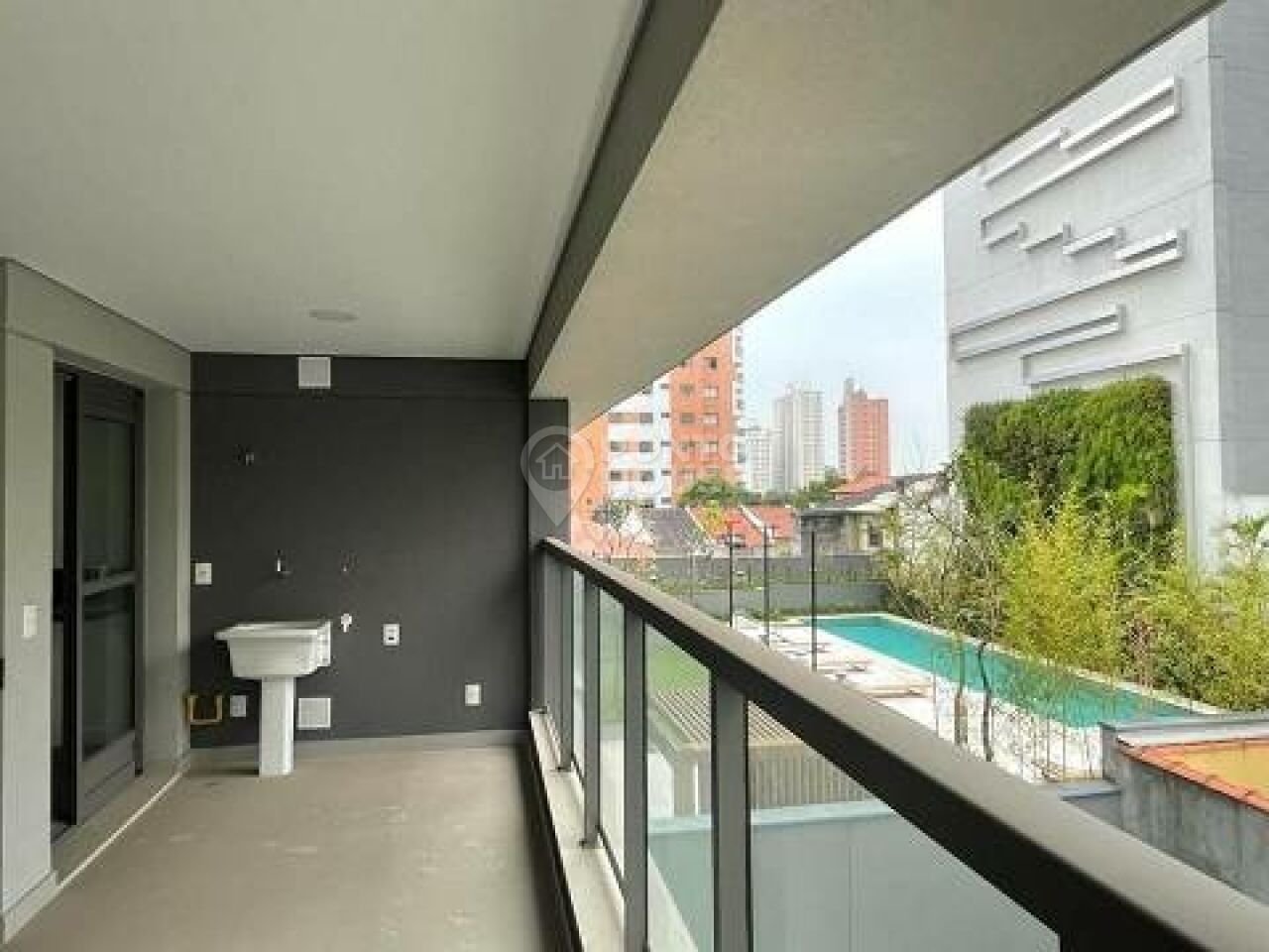 Apartamento a venda na vila Mariana - Próximo do metro 02 suítes, 84mts2 01 vaga