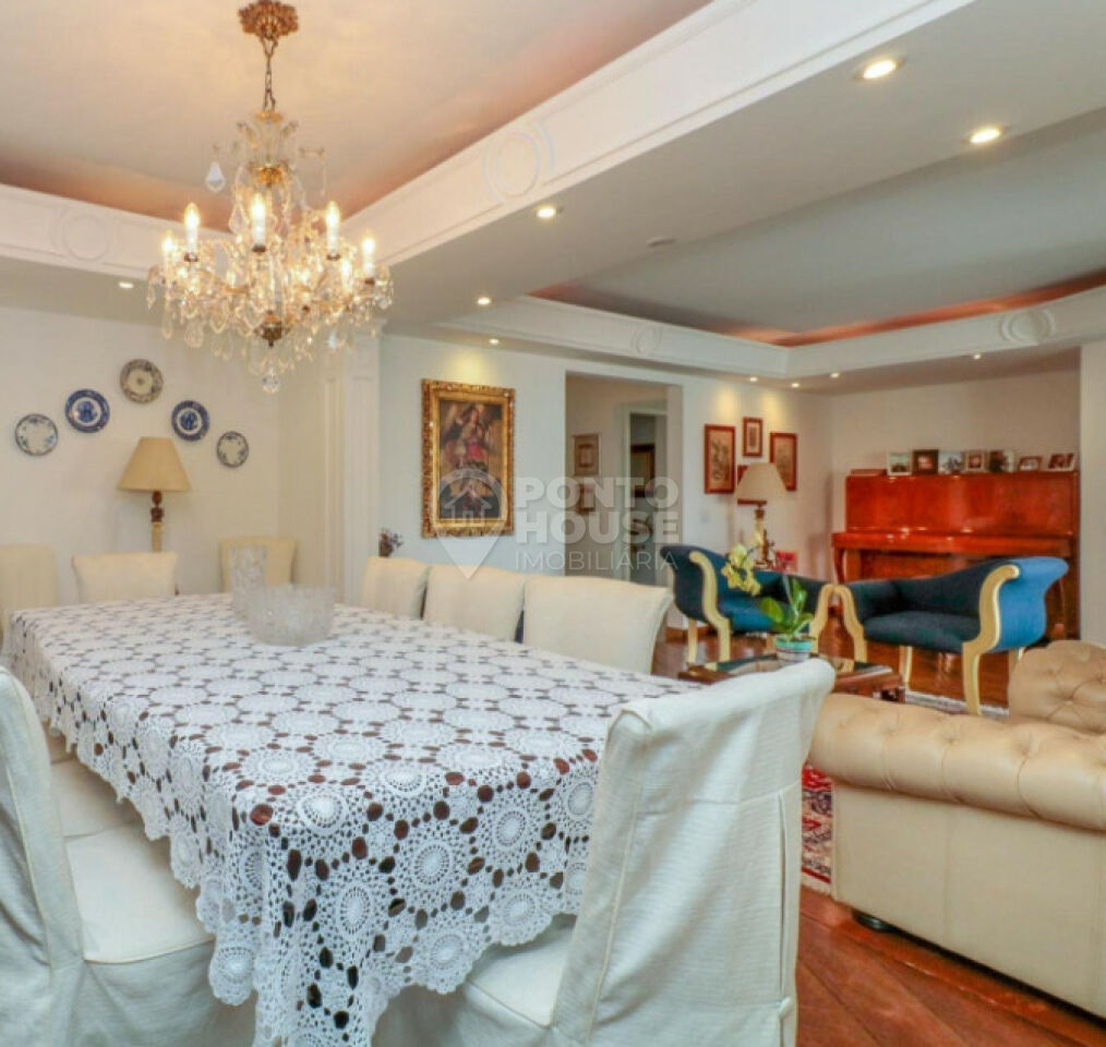 Apartamento Alto Padrão Moema, 200m², 3 suítes, 5 banheiros, 2 salas, 3 vagas