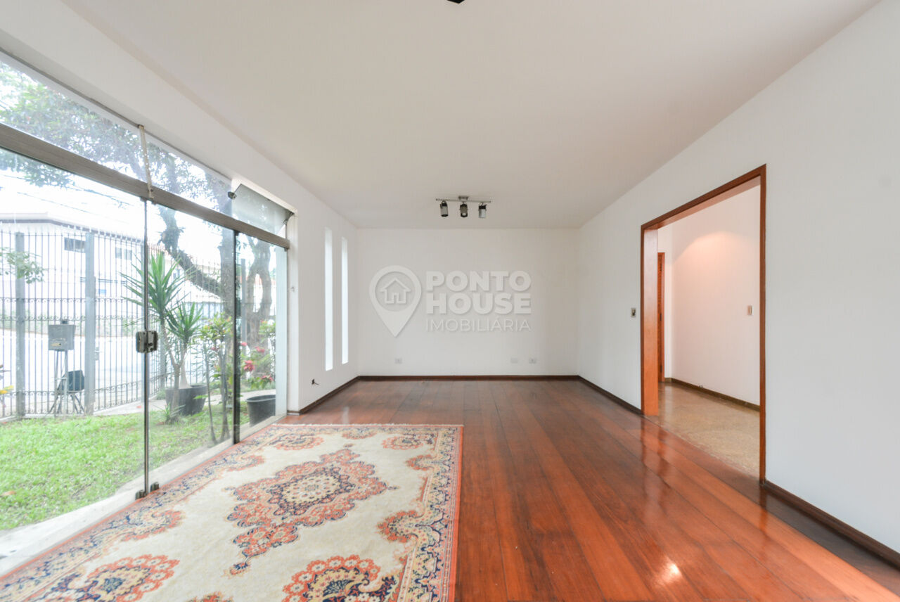 Casa à Venda Planalto Paulista 4 Dormitórios e 5 Vagas, Espaçosa e Vaga, 257 m² 
