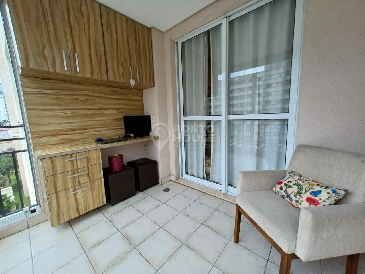 Apartamento à venda no bairro Ipiranga de 3 dormitórios, 1 suíte e 1 vaga