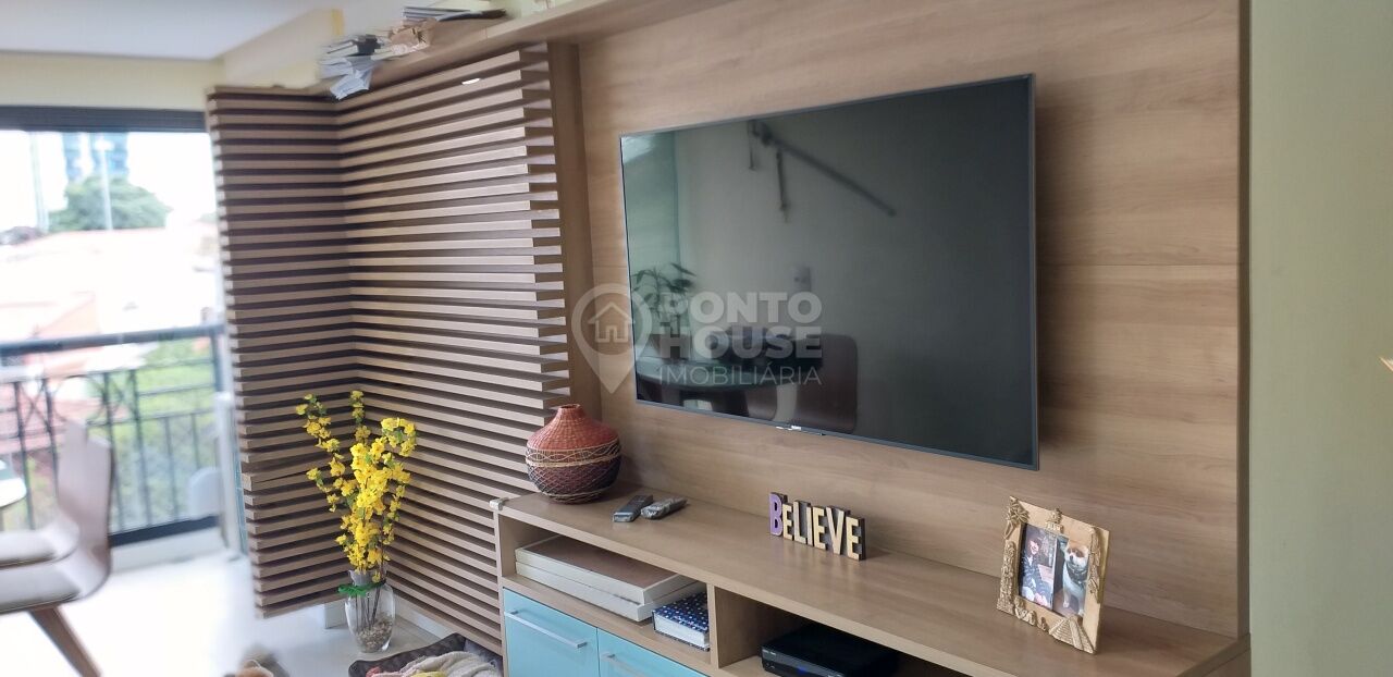 Apartamento mobiliado à venda com 2 dormitórios, 1 suíte e 02 vagas