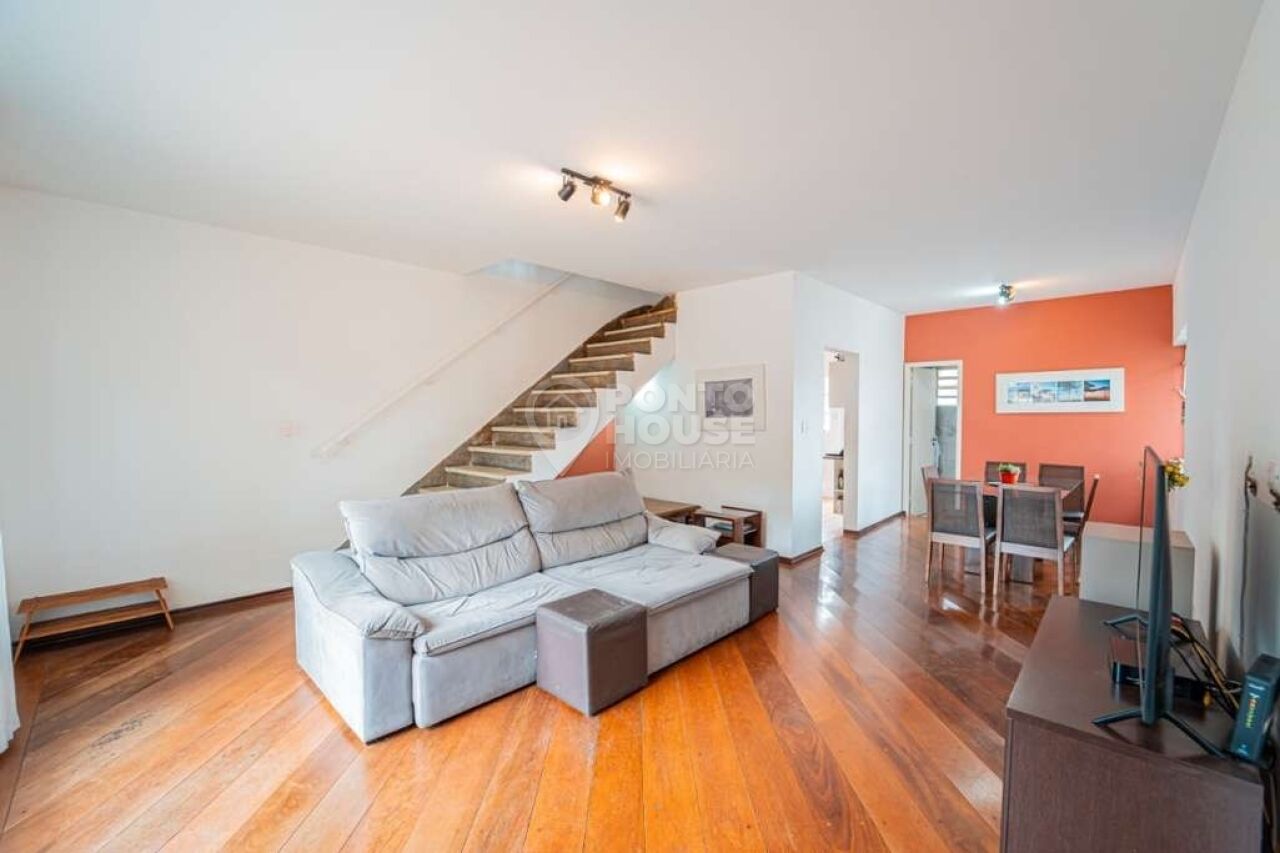 Casa à Venda no Planalto Paulista 3 dormitórios, 3 vagas, 7,50 x 20