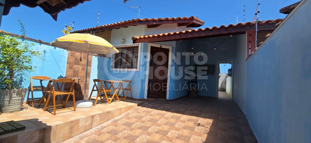 Casa térrea em Itanhaém Mobiliada venda 2 dormitórios suíte 2 vagas 