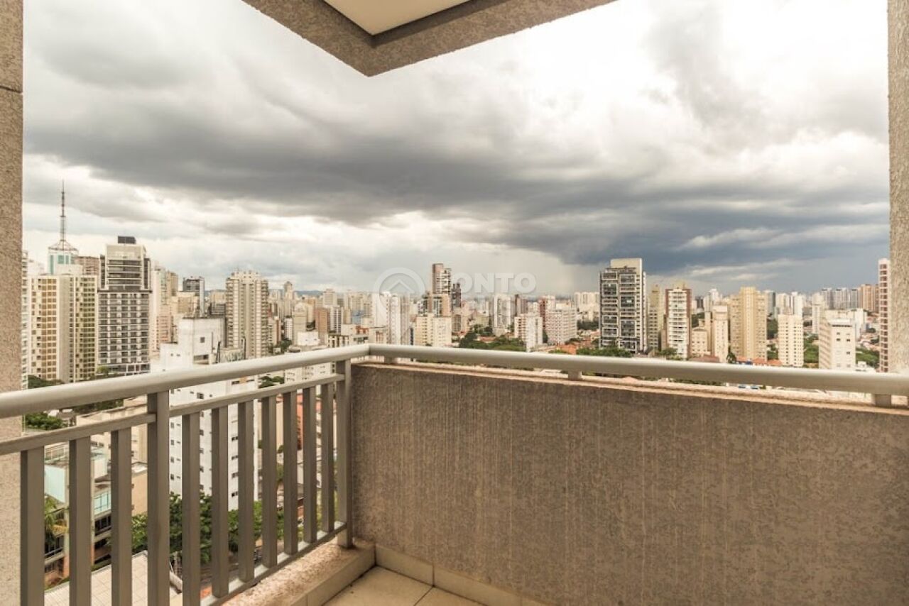 Laje corporativa de 873m², que comporta 18 conjuntos comerciais com 18 vagas