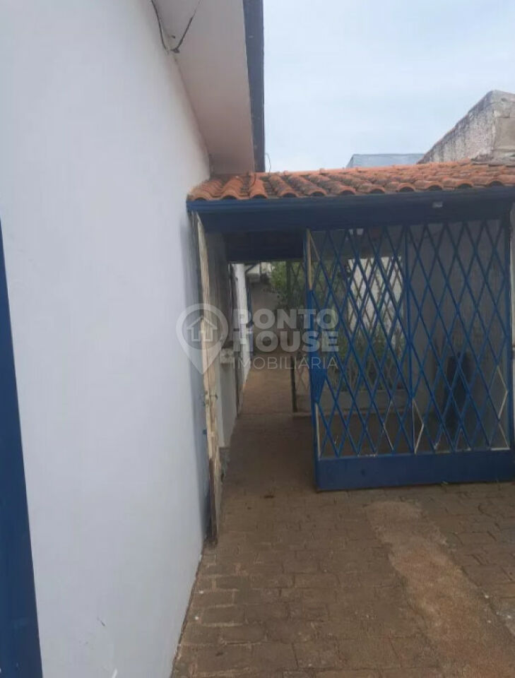 Casa Térrea, Planalto Paulista, 2 Dormitórios, 2 Banheiros, 3 Vagas, Quintal.