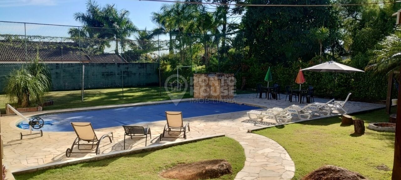 Casa à venda em Itupeva com 6 suítes, 6 vagas e área de lazer