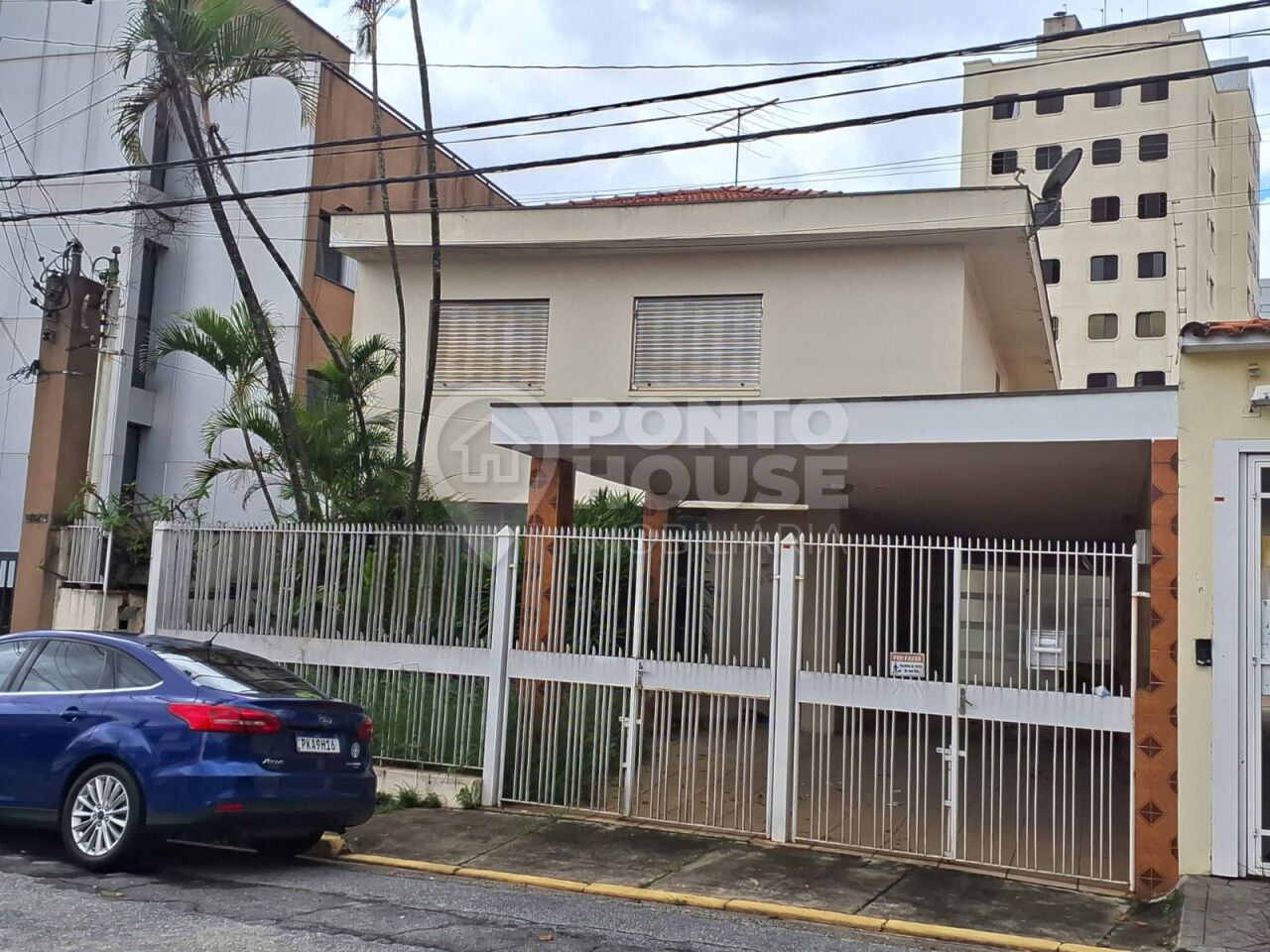 Sobrado à venda no Bairro da Saúde com 3 dormitórios, 3 banheiros e 2 vagas