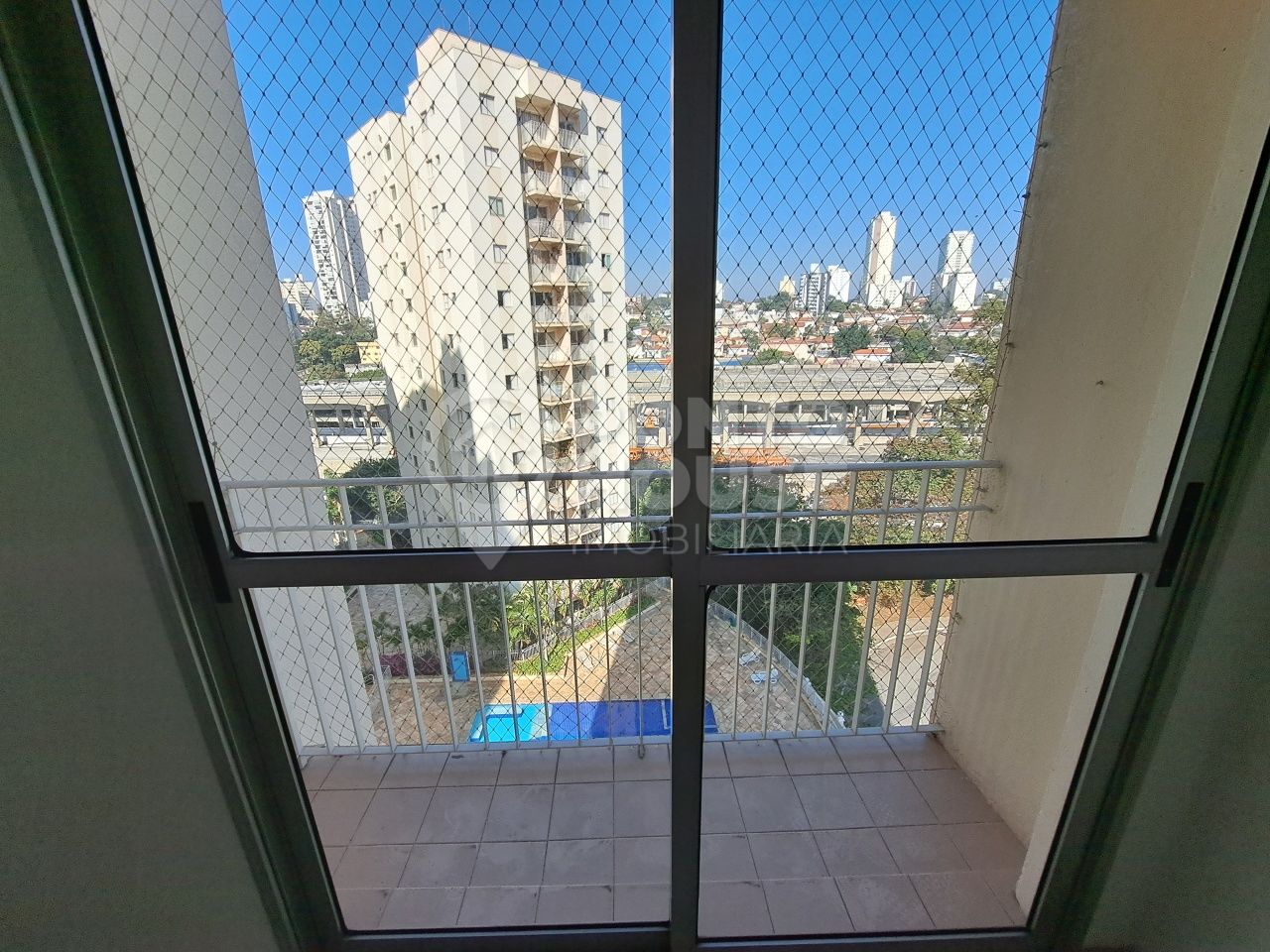 Apartamento à venda no bairro  Jardim Aeroporto, 3 dormitórios e 1 vaga