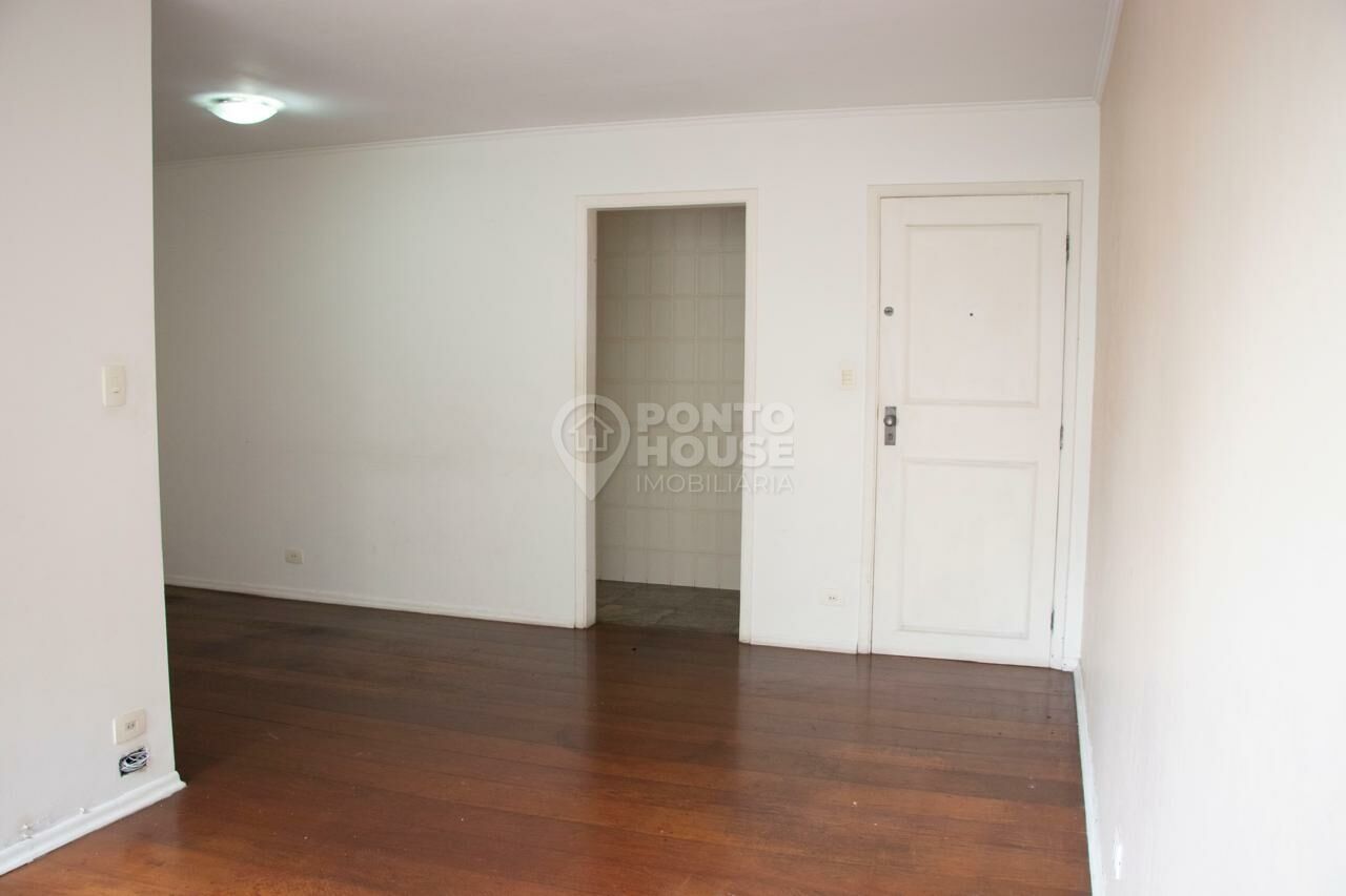 Apartamento à venda no bairro Indianópolis com 4 dormitórios, 2 suítes e 1 vaga
