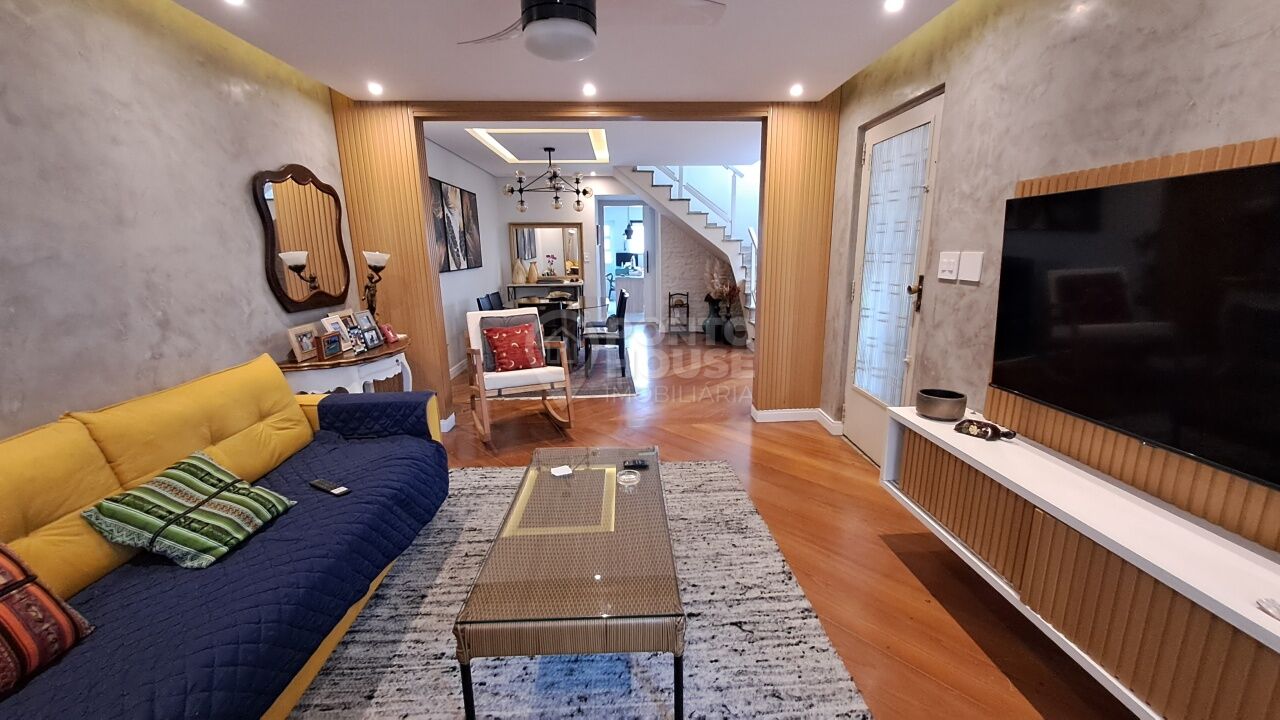 Casa à Venda Planalto Paulista 3 Suítes, 3 Vagas, Moderna e Clean, Ótimo Local