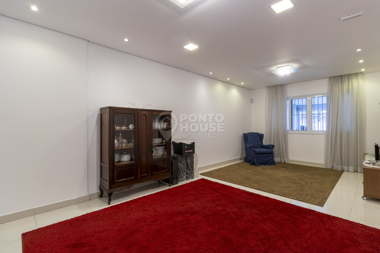 Sobrado à venda na Saúde com 225,75m², 3 dormitórios, 1 suíte e 2 vaga