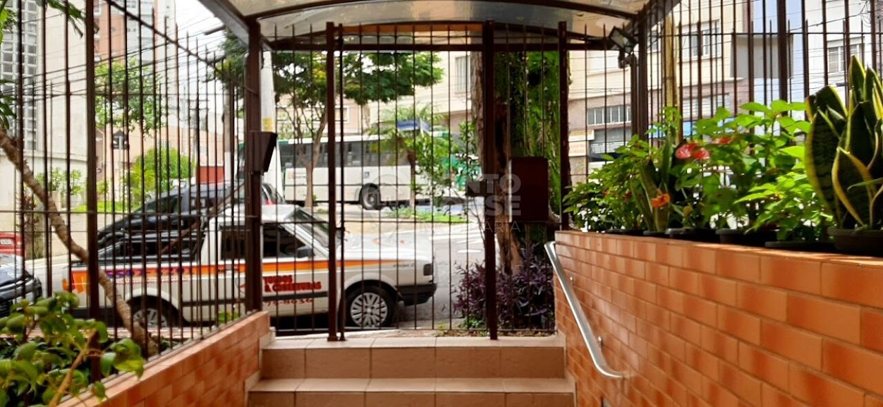 Apartamento na Vila Mariana com 60m², 2 dormitorios, cozinha e área de serviço