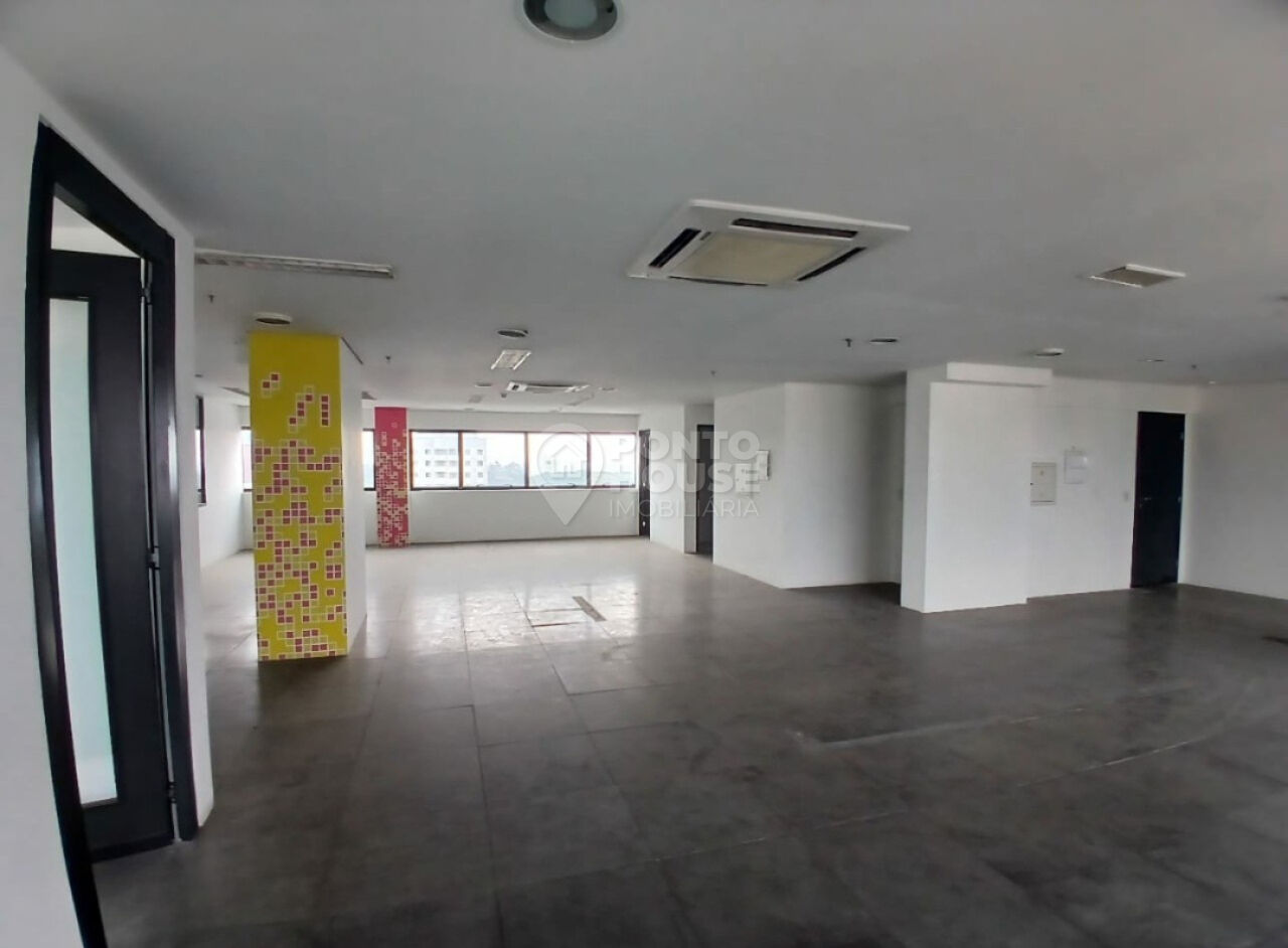 Conjunto comercial com 2 salas para venda e locação com total de 200m² na Saúde