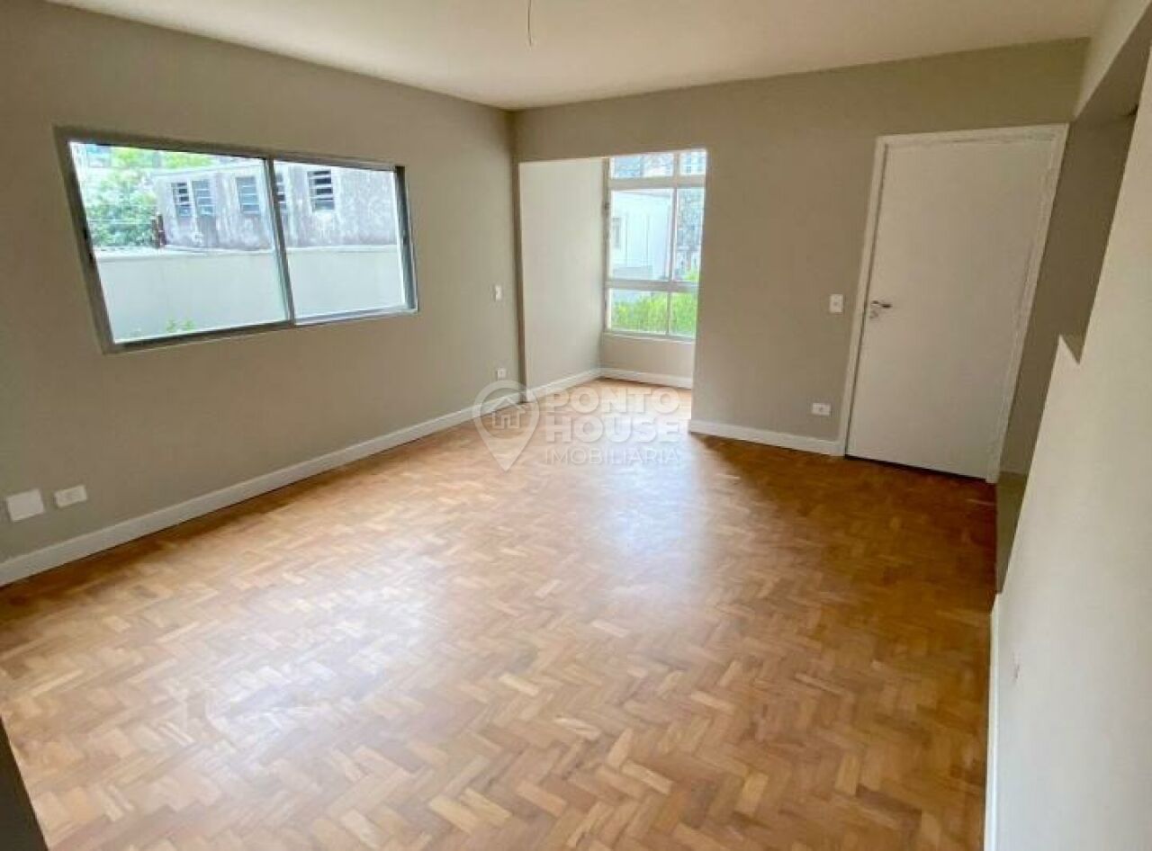 Apartamento à venda em Moema com 2 dormitórios, 3 banheiros e 1 vaga