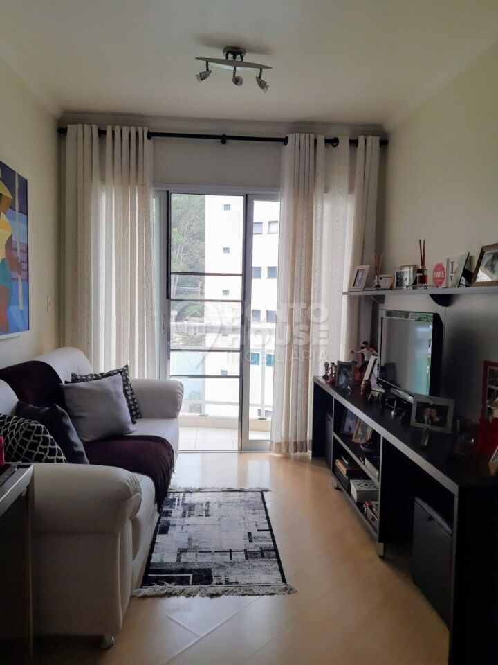 Apartamento à venda na Vila Suzana com 2 dormitórios, 2 banheiros e 2 vagas