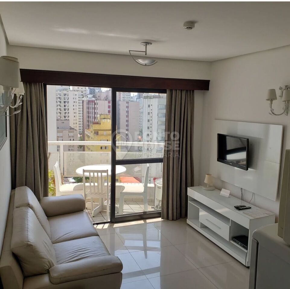 Flat à venda e locação em Moema 1 suíte, 1 vaga e varanda proximo ao metrô
