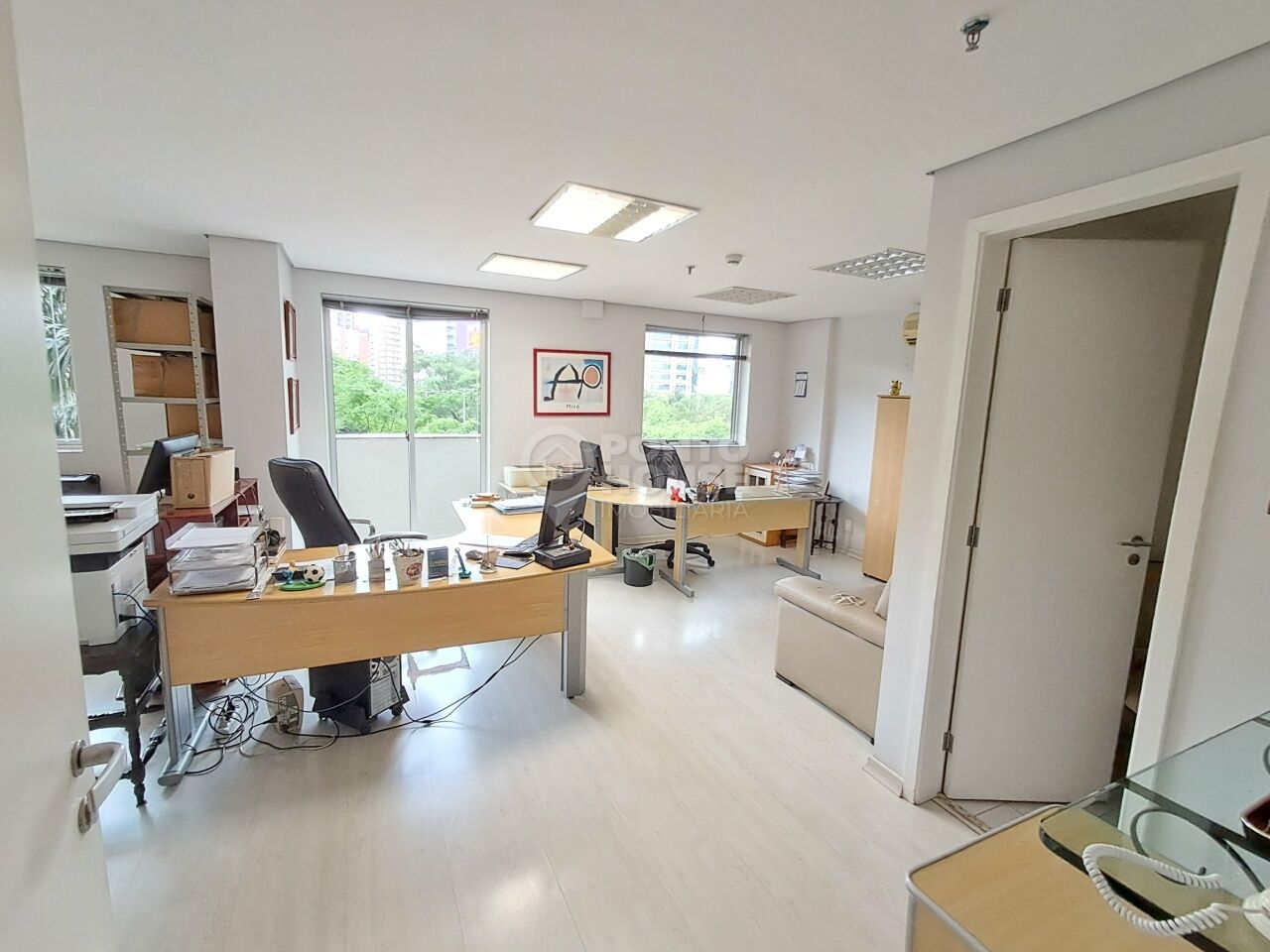 Sala Comercial à venda na Vila Mariana 62m², vão livre, 4 banheiros e 2 vagas