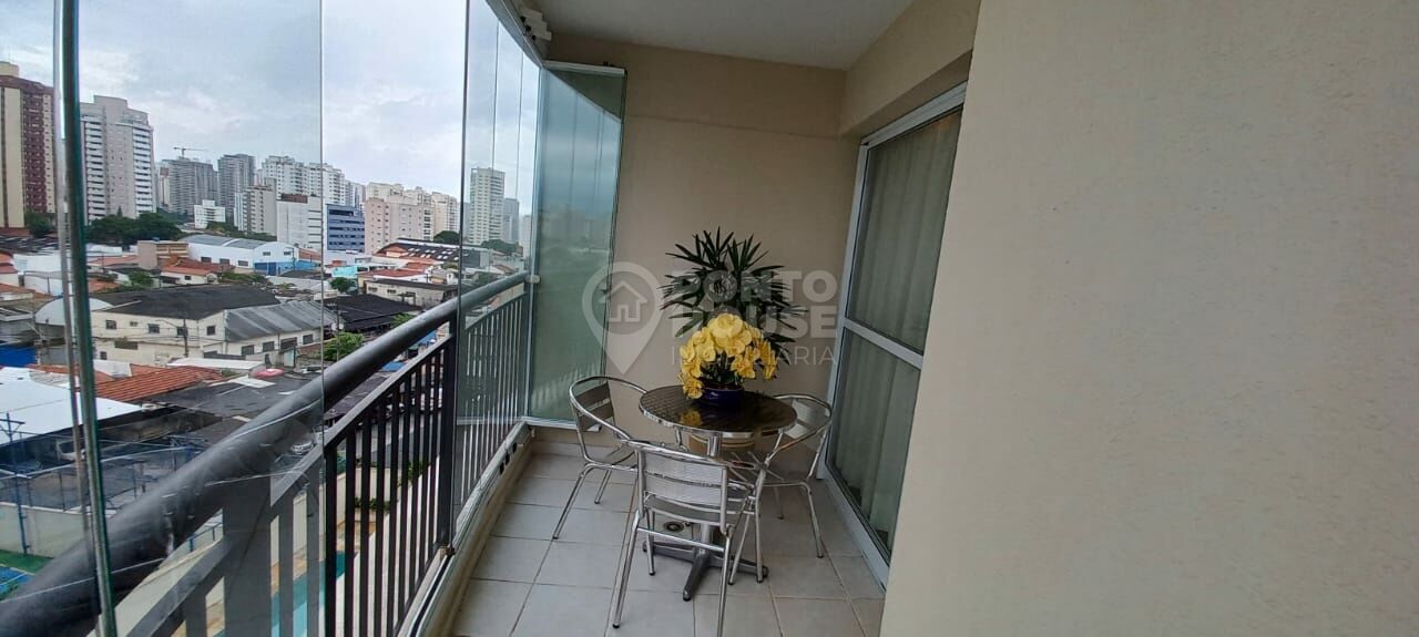 Apartamento à venda no bairro Vila Gumercindo, 3 dormitórios, 1suíte e 2 vagas