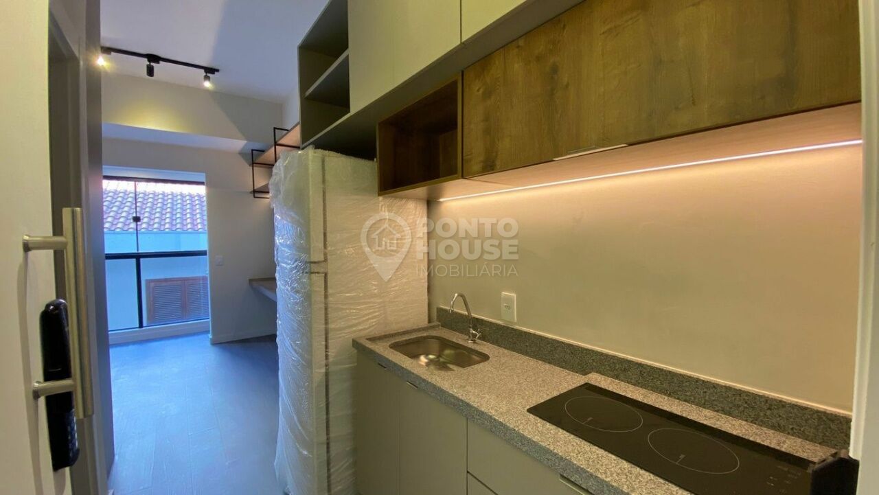 Studio com 1 dormitório à venda e/ou locação no Bairro Mirandópolis.