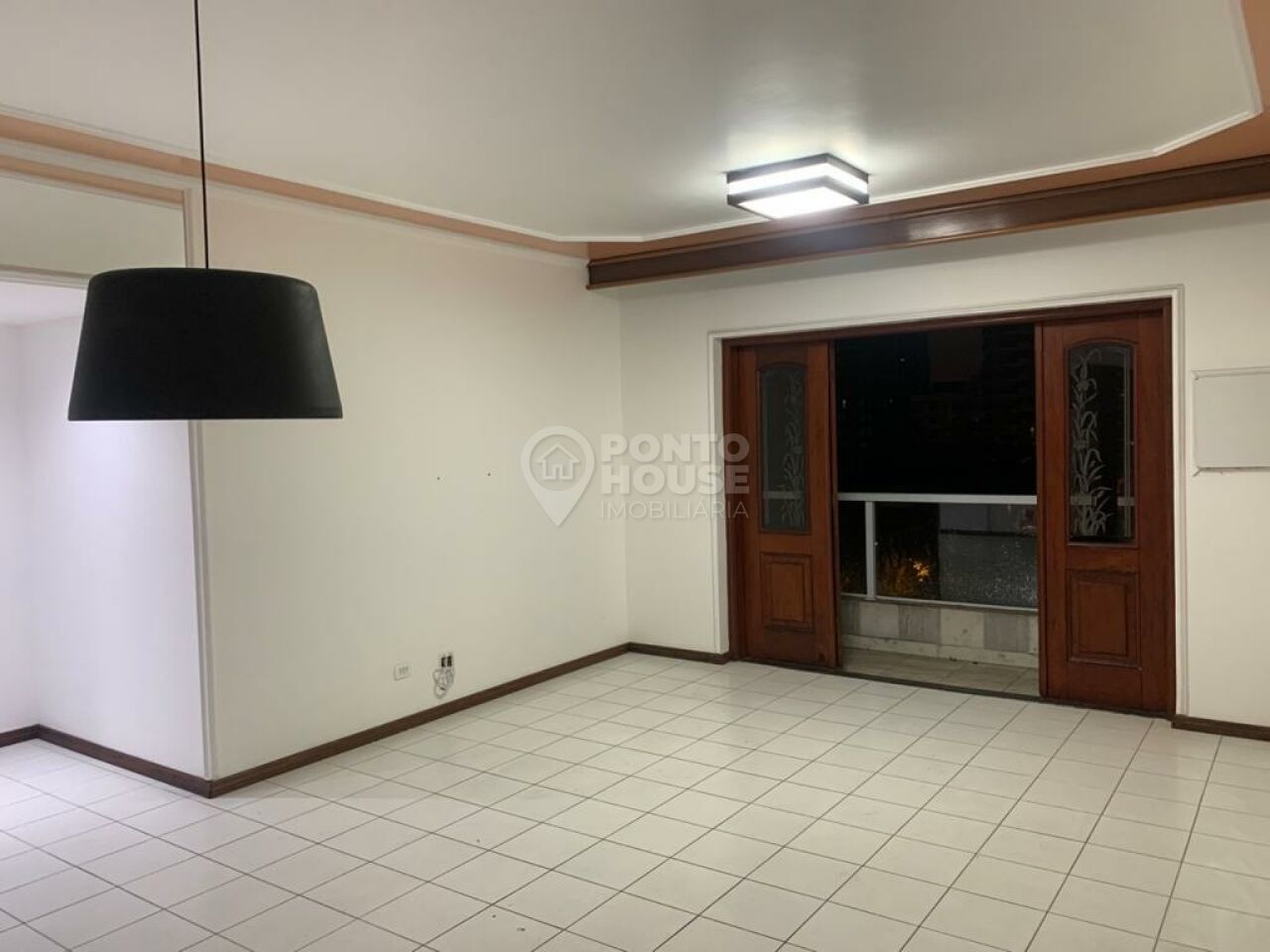 Apartamento à venda no Gonzaga de 3 dormitórios sendo 1 suite e 1 vaga  fechada