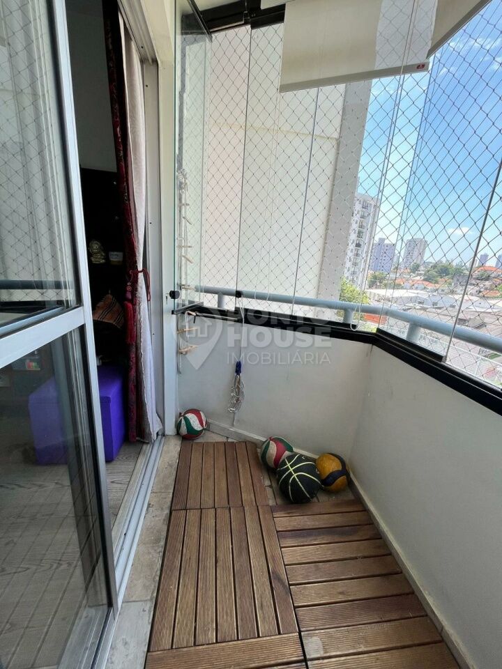 Apartamento à venda no bairro da Saúde de 3 dormitórios, 2 banheiros e 1 vaga