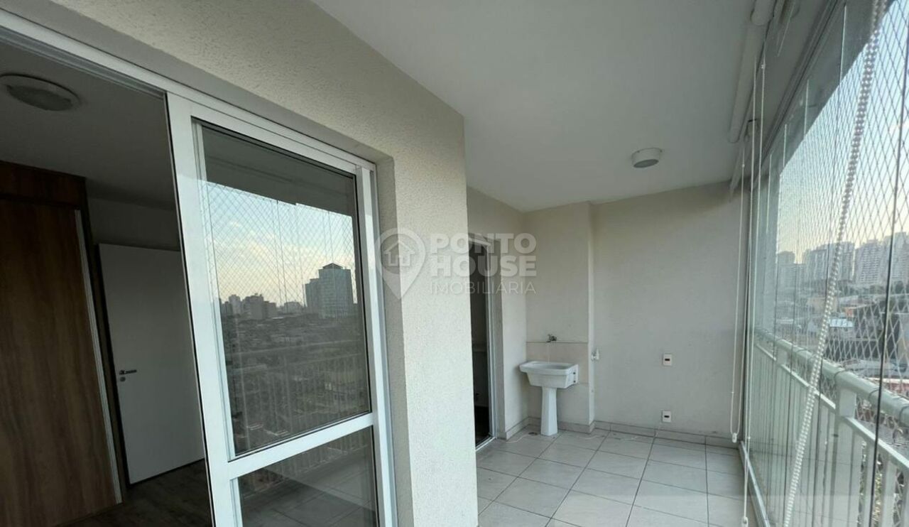 Studio para locação no bairro Ipiranga de 1 dormitório, 1 banheiro e 1 vaga