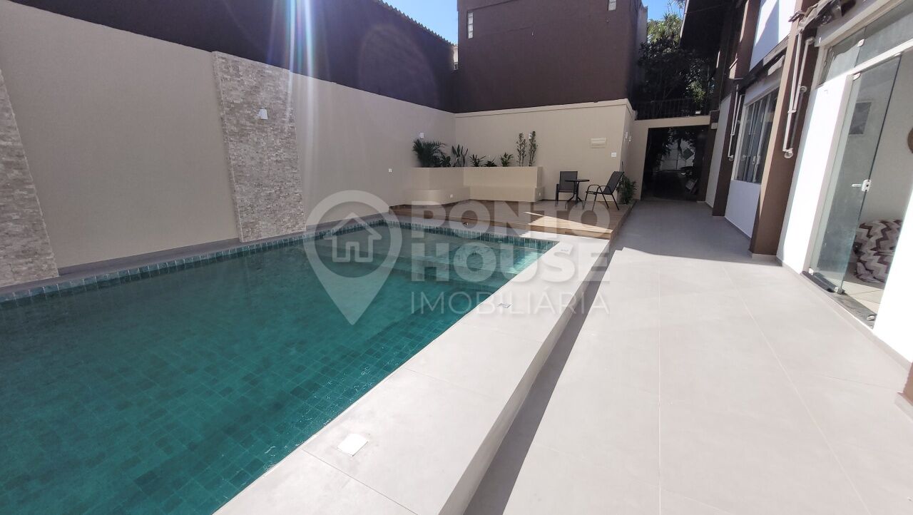 Casa à venda Planalto Paulista 4 suítes, 4 vagas, isolado, lazer com piscina