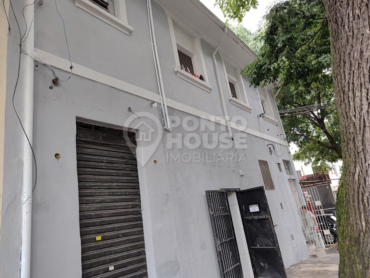 Loja de rua para locação de 66 m² na Vila Mariana, em vão livre, banheiro e copa
