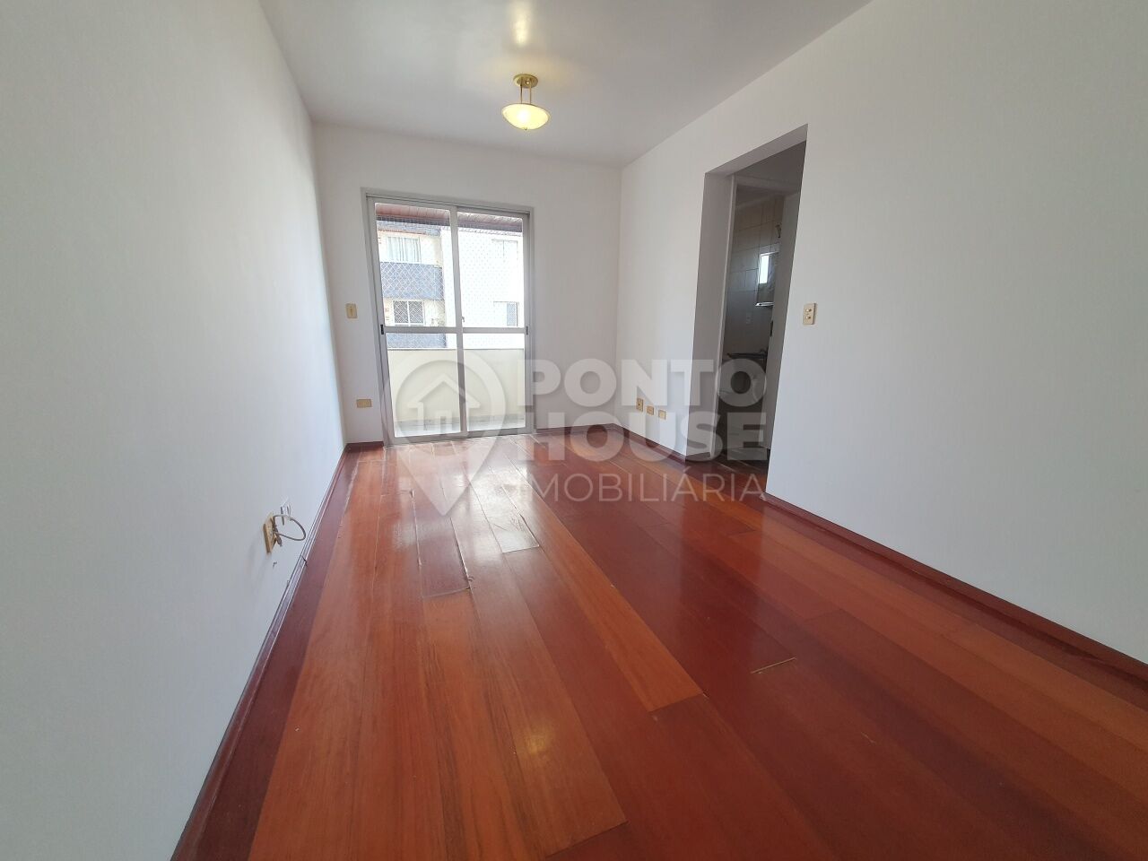 Apartamento à venda, 2 dormitórios, 1 vaga, 1km da estação Alto do Ipiranga