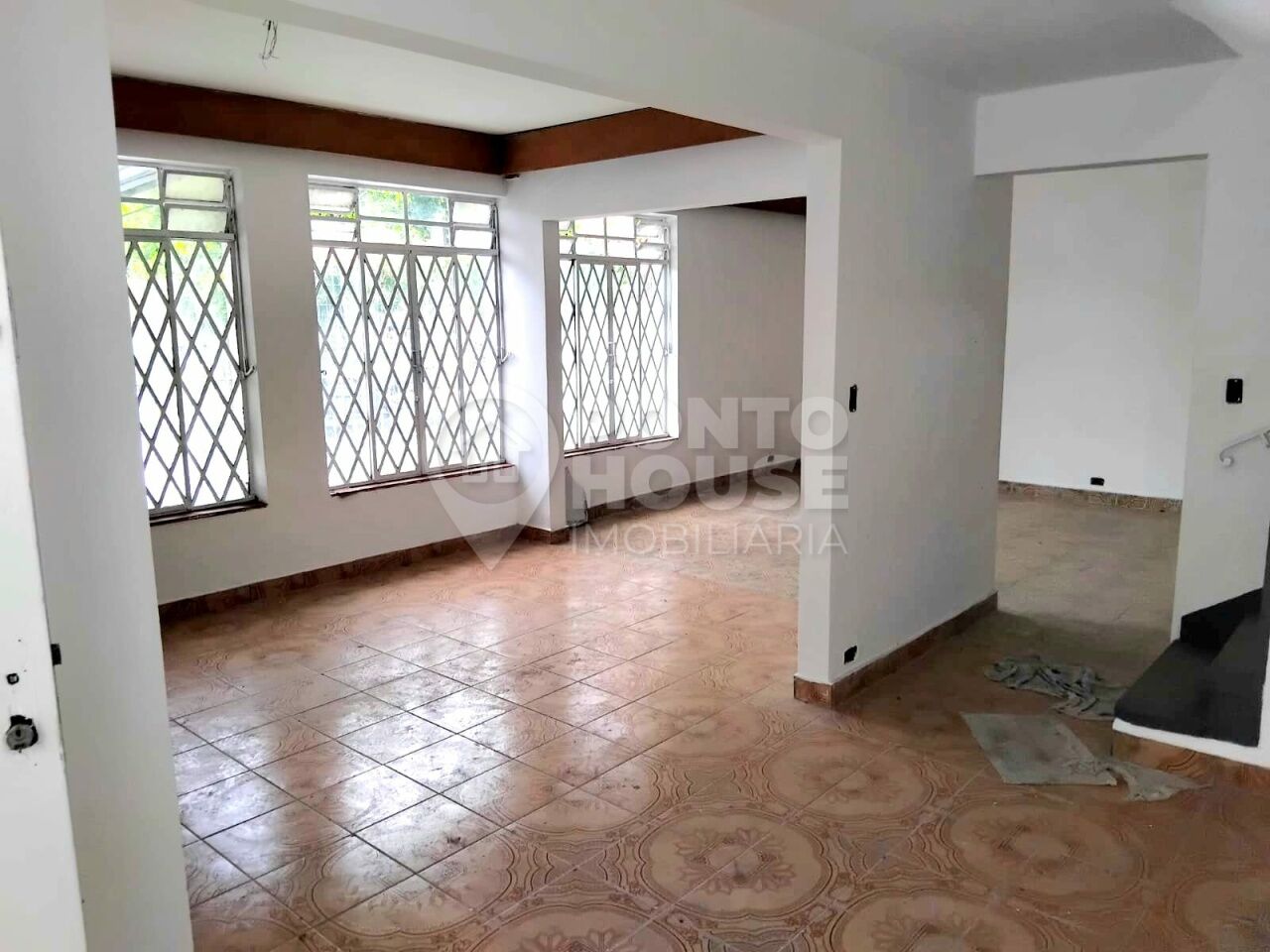 Sobrado à venda no bairro Planalto Paulista com 3 dormitórios e 2 vagas