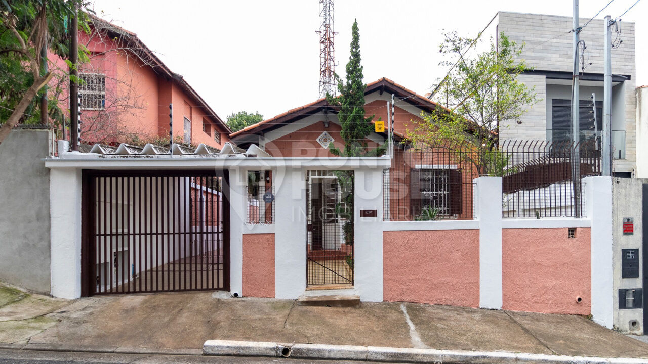 Casa à venda no Campo Belo,3 dormitórios, vaga de garagem e sistema de segurança