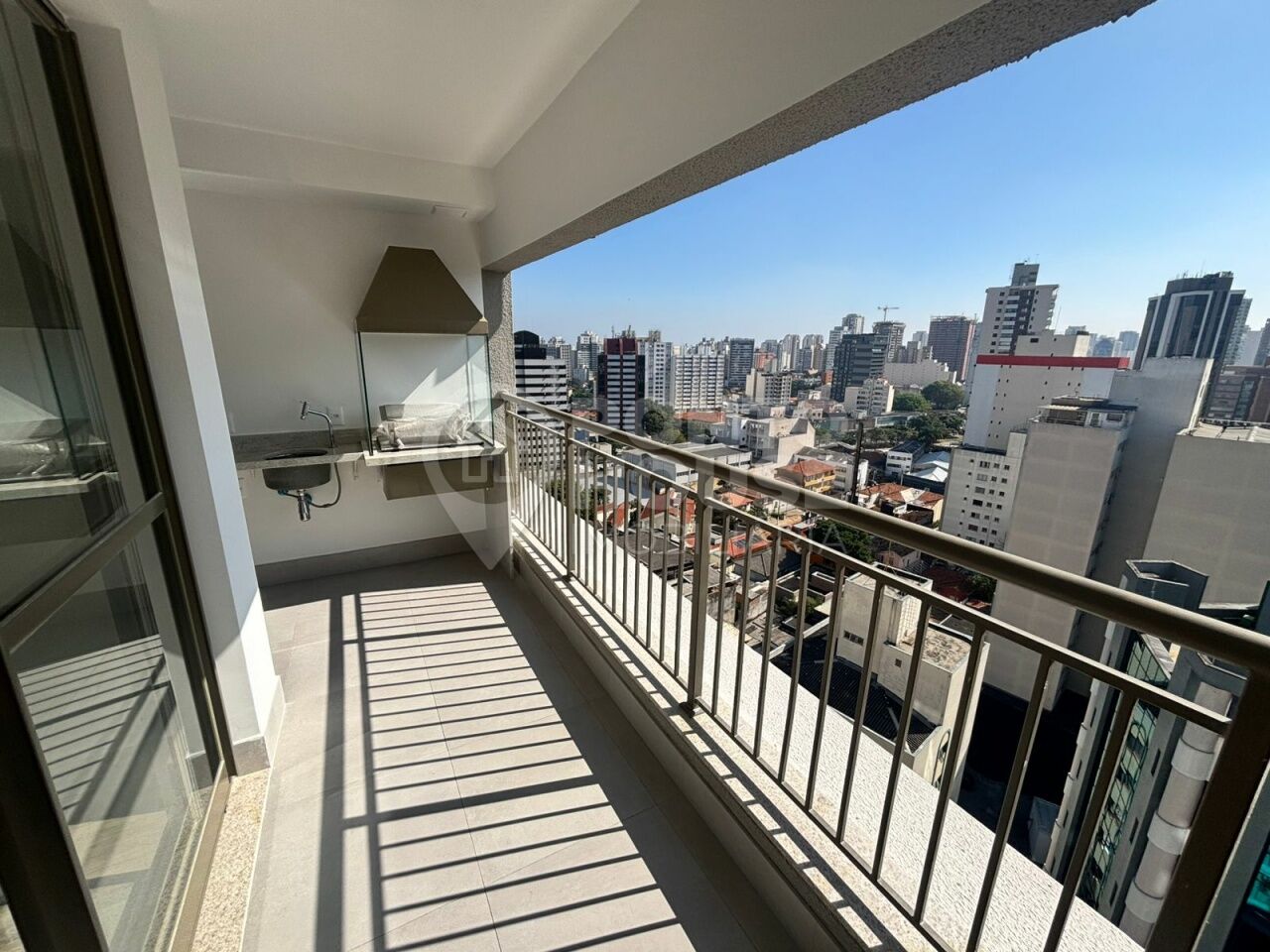 Apartamento à venda, 2 dormitórios e 1 suíte, próximo ao metrô Vila Mariana