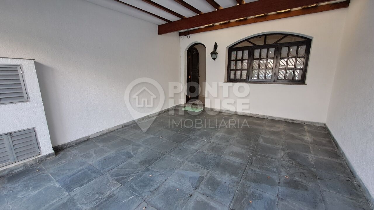 Casa à Venda no Campo Belo, 2 Dormitórios, 2 Vagas, Vaga, 100 m², Rua Tranquila