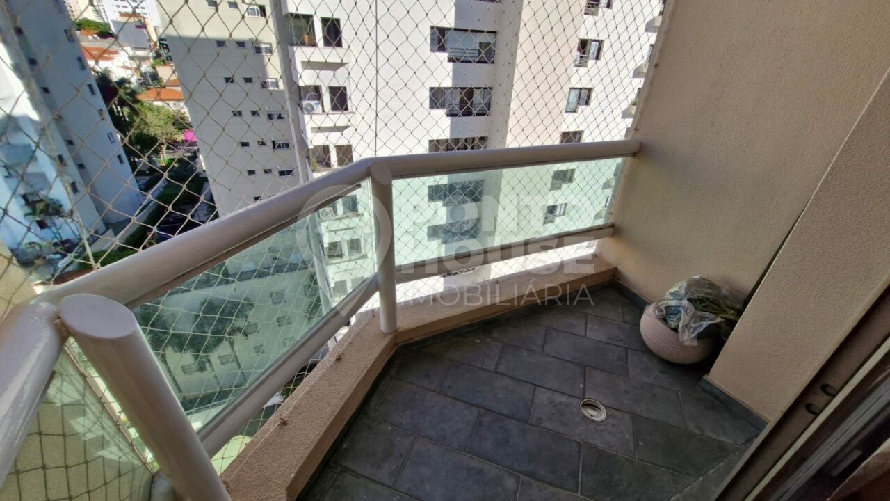 Apartamento à venda na Vila Mariana 2 dormitórios, 1 vaga, repleto de armários