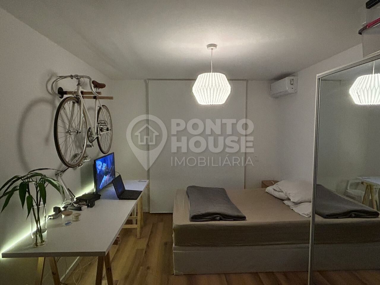 Apartamento mobiliado à venda no bairro Ipiranga próximo ao metrô