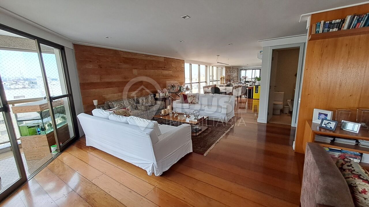 Apartamento à venda Moema, 3 suítes, 3 vagas, andar alto, lazer, junto ao Shopping