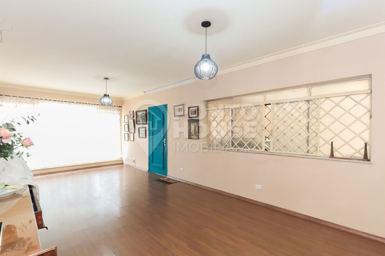 Casa Térrea 300m² residencial ou comercial 6 vagas, próximo metrô Santa Cruz