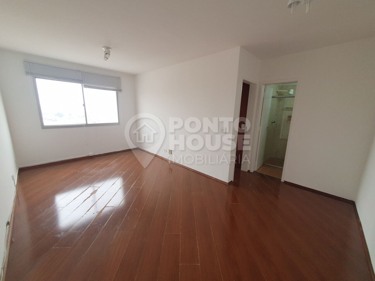 Apartamento à venda, 1 dormitório e 1 vaga; 2 quadras do metrô Saúde