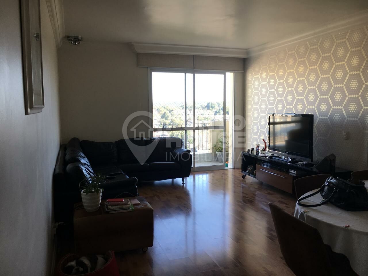 Apartamento 3 dormitórios, 110m² e 2 vagas à venda no bairro Jardim Aeroporto