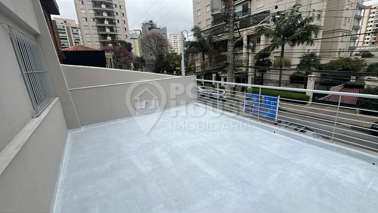Sobrado com edícula à venda na Saúde, 4 dormitórios e 2 vagas, próximo ao metrô