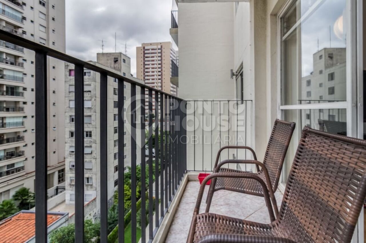Apartamento à venda na Vila Mariana, 3 dormitórios, 2 vagas e varanda
