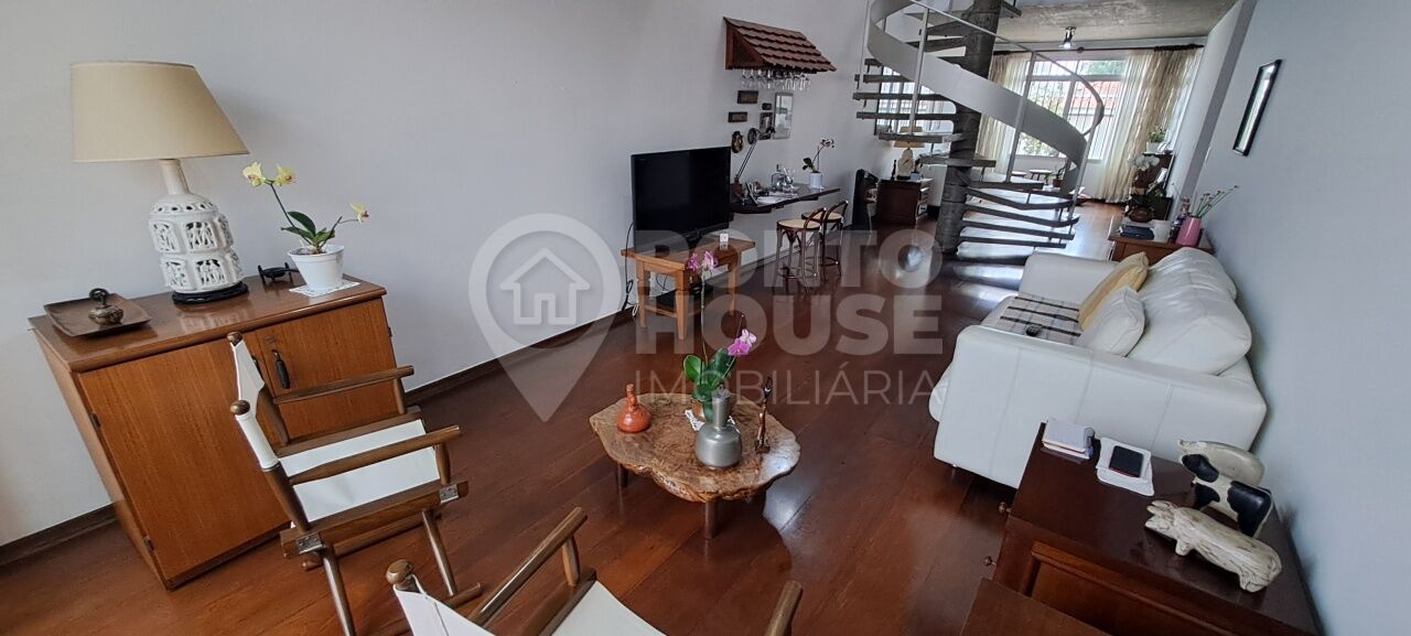 Casa de vila à venda Planalto Paulista, 3 dormitórios, 3 vagas, miolo do bairro